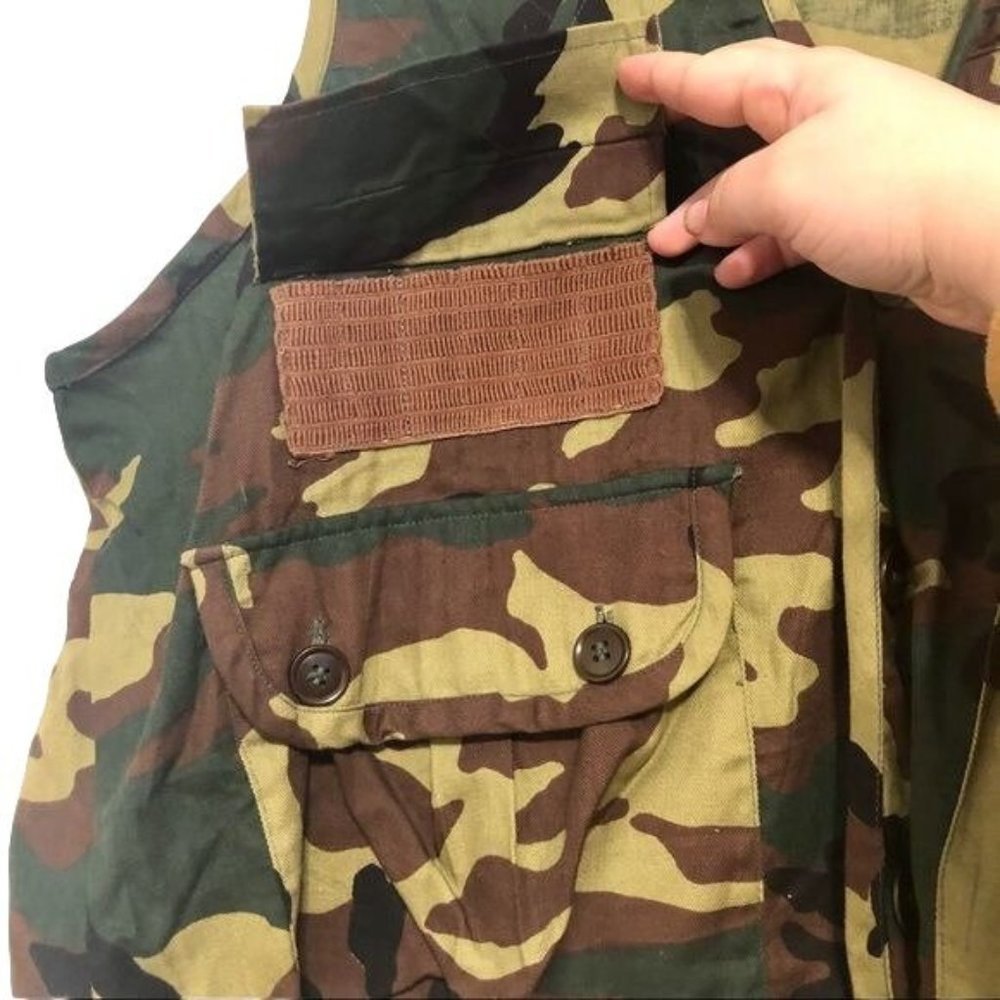 CALIBER Camo Hunting Fishing Vest Size Large - Picture 5 of 8
